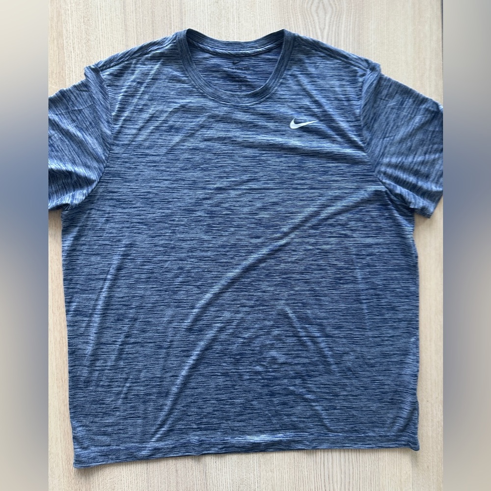 Nike Legend Veneer Dri-Fit T-Shirt Men’s XXL Gray Athletic Performance